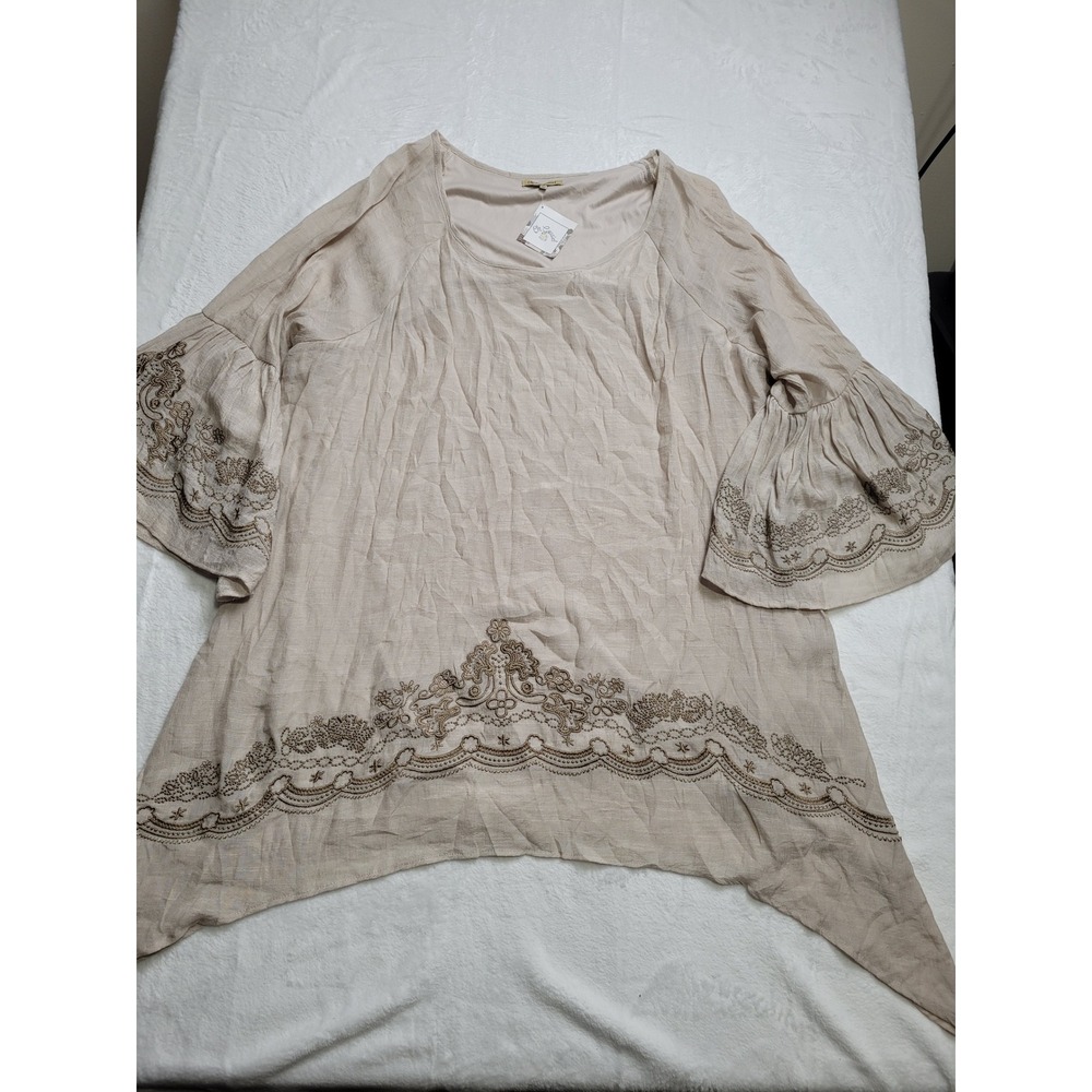 NWT Oh Gussie! Tunic Top Womens 2XL Beige Embroidered Bell Sleeve Sharkbite Hem